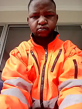 Snapshot of Thabo1004 chatting on 1, 12, 2025 Thabo1004 online show from 1, 12, 2025