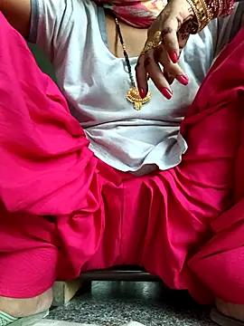 Love-pari077 online show from 10, 10, 2025