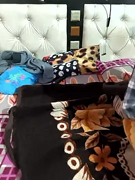 Love-pari077 online show from 3, 12, 2025