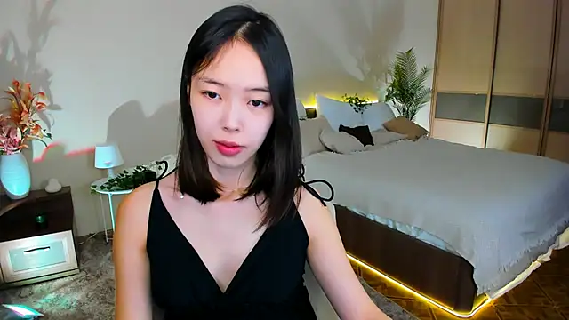 Snapshot of SoulHarmoonyy chatting on 14, 10, 2025 SoulHarmoonyy online show from 14, 10, 2025