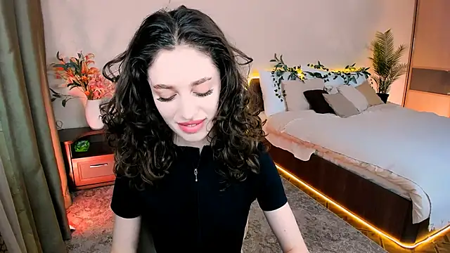 ChristinaConteeree online show from 13, 9, 2025