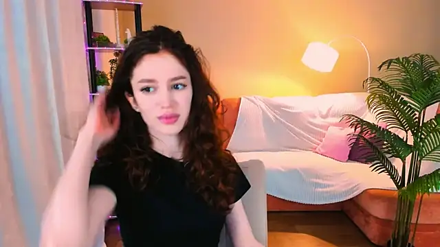 ChristinaConteeree online show from 3, 10, 2025