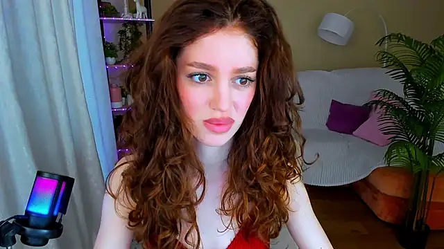 ChristinaConteeree online show from 7, 10, 2025