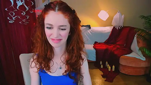 ChristinaConteeree online show from 25, 10, 2025