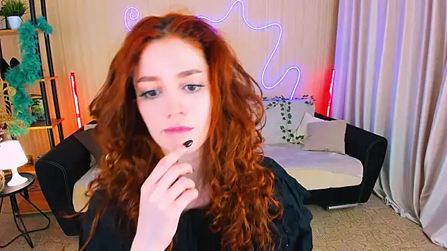 ChristinaConteeree online show from 7, 11, 2025