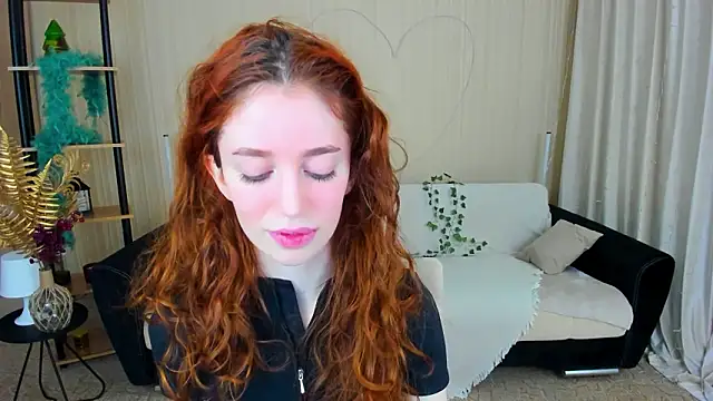 ChristinaConteeree online show from 7, 2, 2026