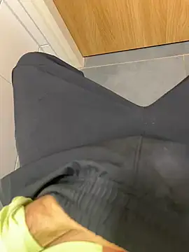 Frankieyyy1 online show from 29, 4, 2026