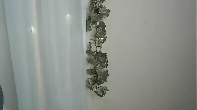 Snapshot of angelainparis28 chatting on 26, 11, 2025 angelainparis28 online show from 26, 11, 2025