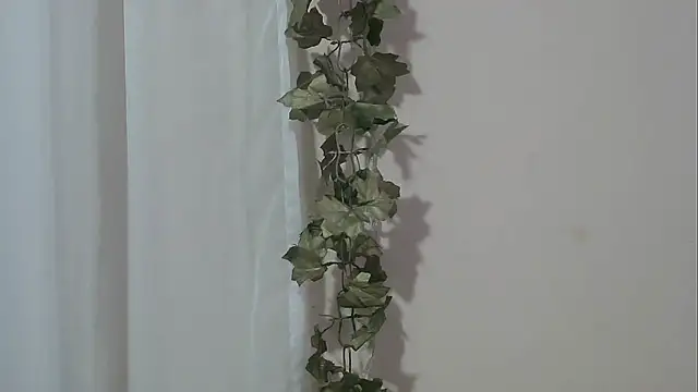 Snapshot of angelainparis28 chatting on 30, 11, 2025 angelainparis28 online show from 30, 11, 2025