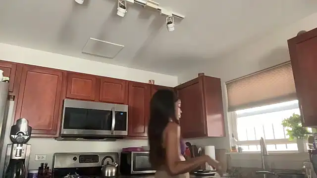 Peachyz69 online show from 28, 9, 2025