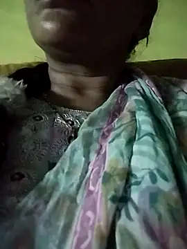 Snapshot of Monika_Telugu_Girl chatting on 29, 11, 2025 Monika Telugu Girl online show from 29, 11, 2025