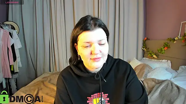 Michele Greenn online show from 12, 10, 2025