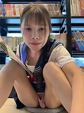 Snapshot of Adora188 chatting on 4, 7, 2026 Adora188 online show from 4, 7, 2026