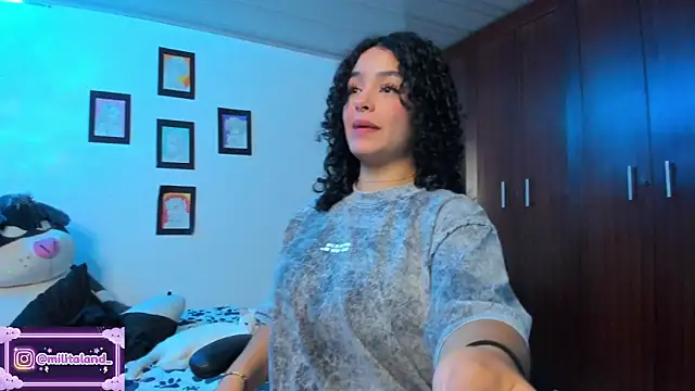 Snapshot of milita_houston chatting on 6, 10, 2025 milita houston online show from 6, 10, 2025