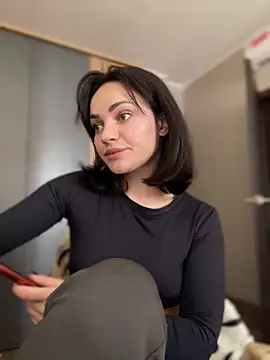 Snapshot of SaraLow chatting on 26, 3, 2026 SaraLow online show from 26, 3, 2026