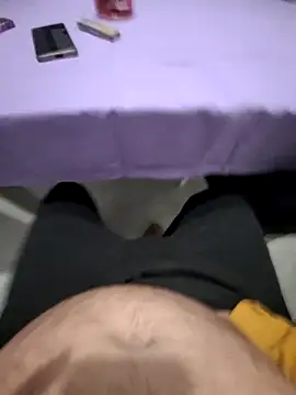 Snapshot of giova17cm chatting on 5, 1, 2026 giova17cm online show from 5, 1, 2026