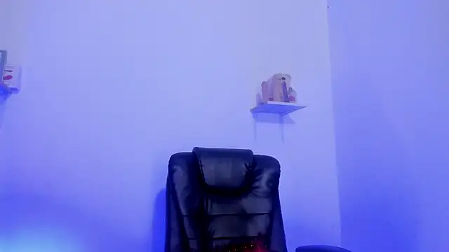 Cooperrosscute233 online show from 4, 10, 2025