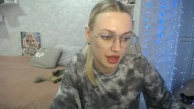 Snapshot of NickyAdamidi chatting on 26, 9, 2025 NickyAdamidi online show from 26, 9, 2025