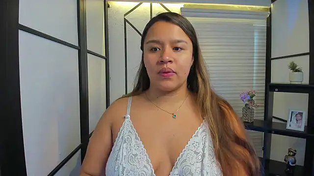 ElaBourn  online show from 5, 12, 2025