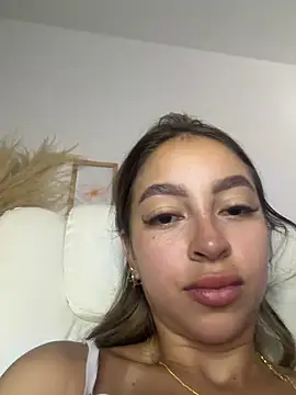 Snapshot of shannel_moss__ chatting on 19, 4, 2026 shannel moss online show from 19, 4, 2026