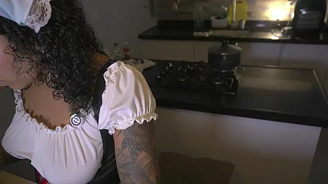 Snapshot of kyria_1 chatting on 3, 10, 2025 kyria 1 online show from 3, 10, 2025