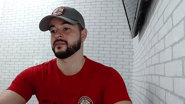 Snapshot of BombeiroHotx chatting on 11, 10, 2025 BombeiroHotx online show from 11, 10, 2025