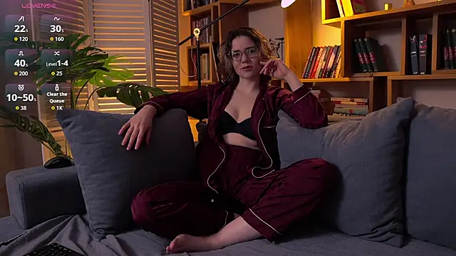 Sunny Teaze online show from 6, 2, 2026