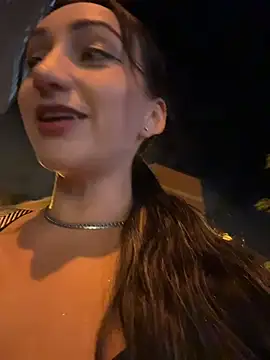 Ninabigtitied online show from 25, 11, 2025