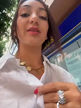 Ninabigtitied online show from 14, 12, 2025