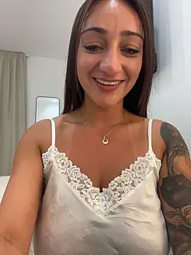 Ninabigtitied online show from 15, 12, 2025