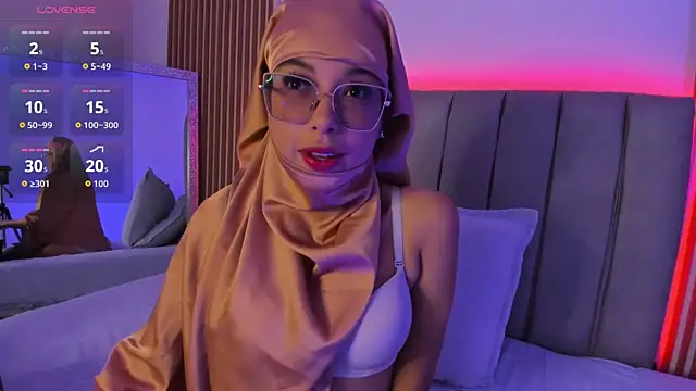 naishaa  online show from 24, 9, 2025