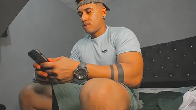 evan hardy online show from 17, 10, 2025