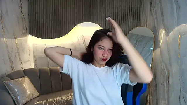 Snapshot of valentina_r_ chatting on 15, 11, 2025 valentina r online show from 15, 11, 2025