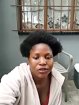 SweetHoney21  online show from 5, 10, 2025