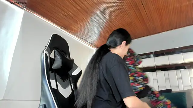 Adhara7 online show from 15, 10, 2025