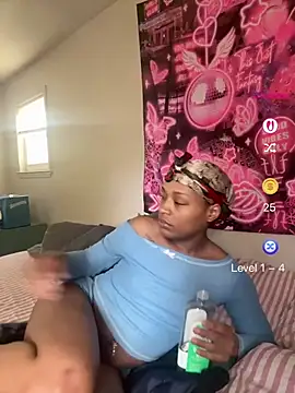 Snapshot of PrettyBabriexox chatting on 7, 5, 2026 PrettyBabriexox online show from 7, 5, 2026
