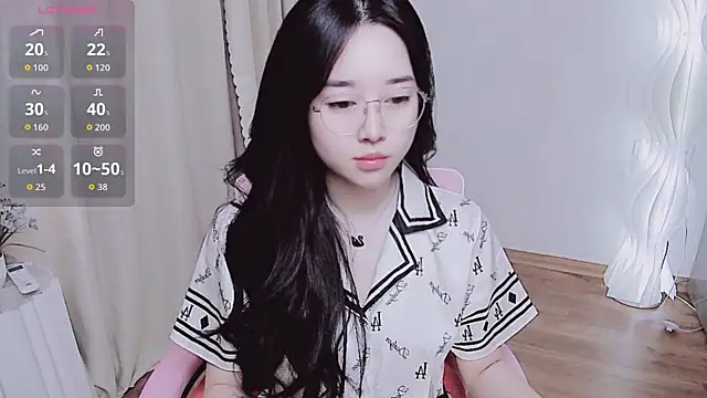 Snapshot of Miu-999 chatting on 1, 10, 2025 Miu-999 online show from 1, 10, 2025