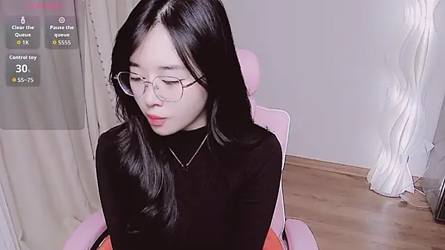 Snapshot of Miu-999 chatting on 19, 11, 2025 Miu-999 online show from 19, 11, 2025