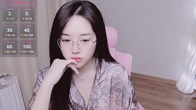 Snapshot of Miu-999 chatting on 26, 11, 2025 Miu-999 online show from 26, 11, 2025