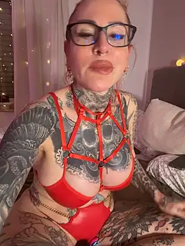 CatCoxx online show from 13, 3, 2026