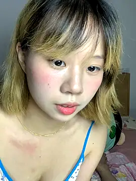 Snapshot of zhaomosheng125216 chatting on 12, 10, 2025 zhaomosheng125216 online show from 12, 10, 2025