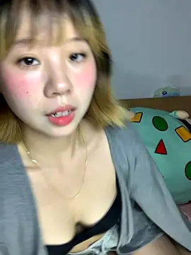 Snapshot of zhaomosheng125216 chatting on 13, 10, 2025 zhaomosheng125216 online show from 13, 10, 2025