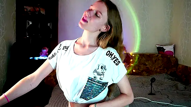 Snapshot of Luntryy chatting on 21, 11, 2025 Luntryy online show from 21, 11, 2025