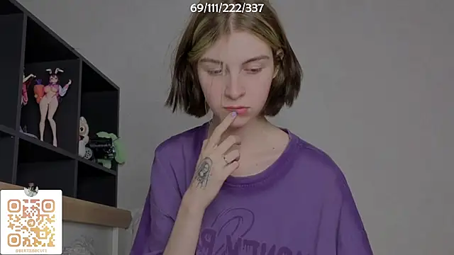 Snapshot of bertamimi chatting on 22, 9, 2025 bertamimi online show from 22, 9, 2025