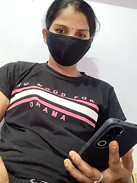 poojam93 online show from 29, 9, 2025