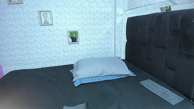 lisa logan online show from 15, 2, 2026