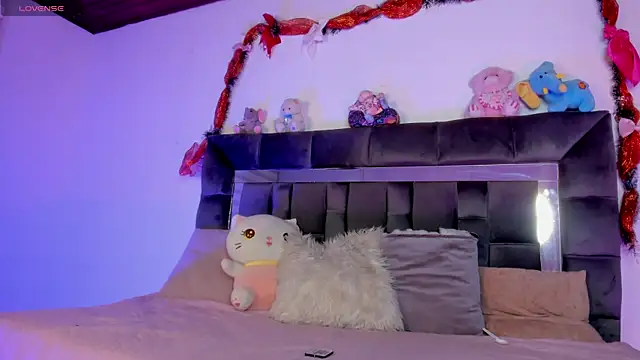 Jade rey  online show from 11, 1, 2026