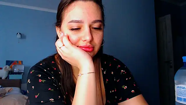 NikiWhite online show from 18, 10, 2025