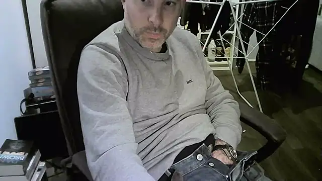 Snapshot of Chrisprngr chatting on 13, 5, 2026 Chrisprngr online show from 13, 5, 2026