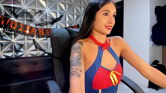 Snapshot of hellen_tease chatting on 29, 10, 2025 hellen tease online show from 29, 10, 2025